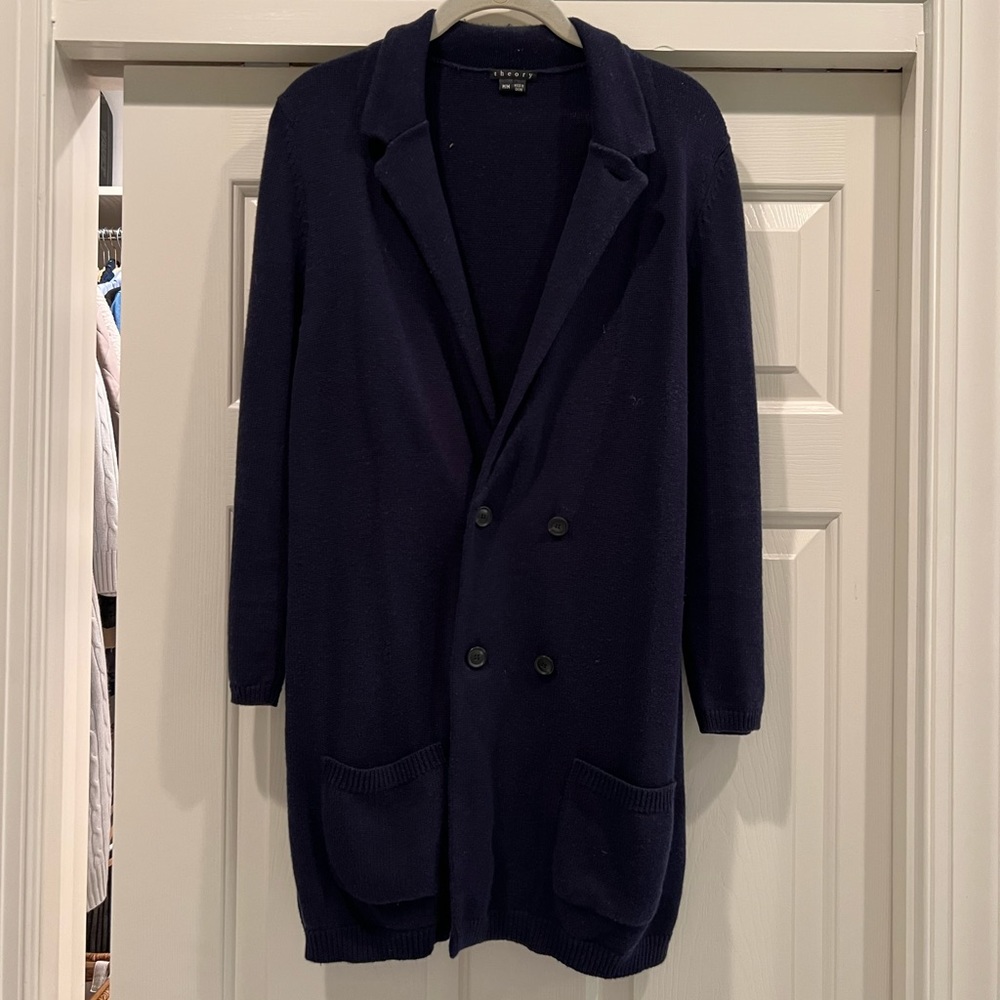 Theory Sweater Coat, pockets + button closure , Navy , size medium M
